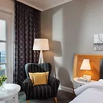 Precise Hotel